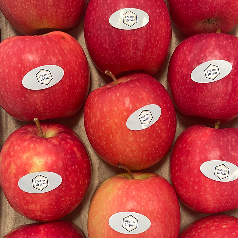 Appel met sticker - Afbeelding 2
